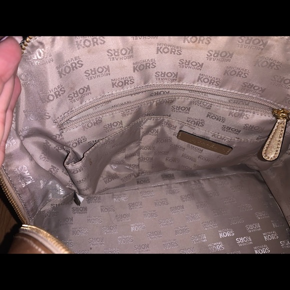 MK ✨Gold Crossbody / Tote ✨ Like new!